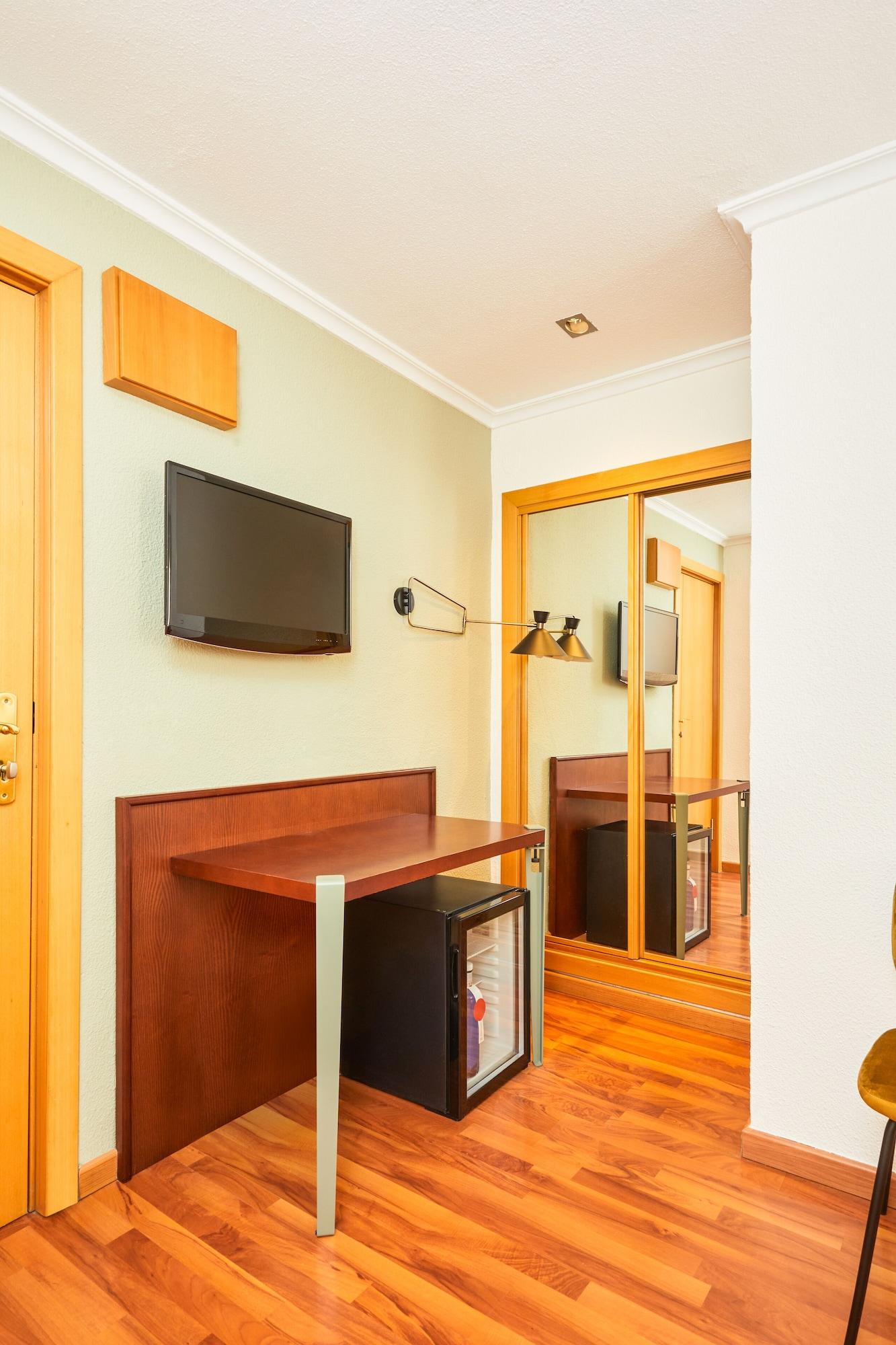 Casón Del Tormes Hotel Madri
